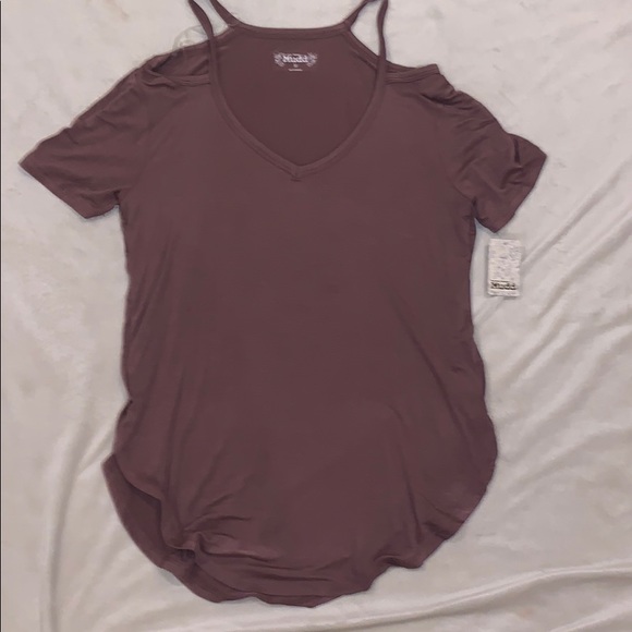 Dark pink shirt cut out shoulders - Picture 1 of 2